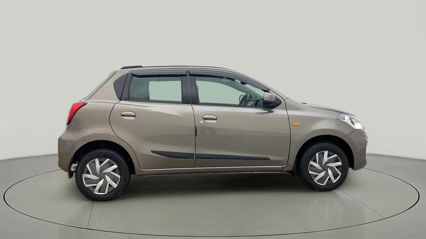 2020 Datsun Go T, Petrol, Manual, 31,604 km, Right Side View