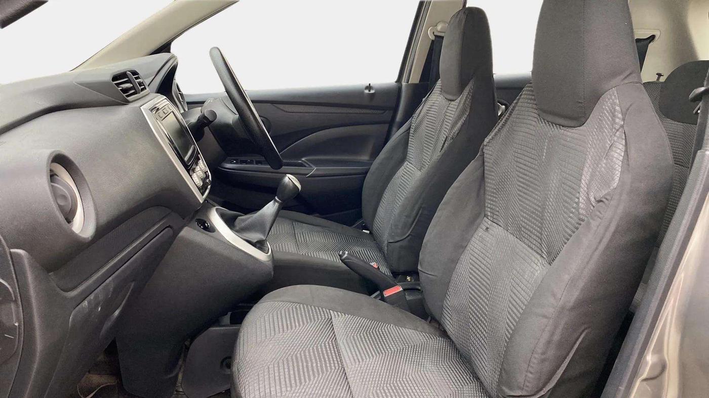 2020 Datsun Go T, Petrol, Manual, 31,604 km, Right Side Front Door Cabin