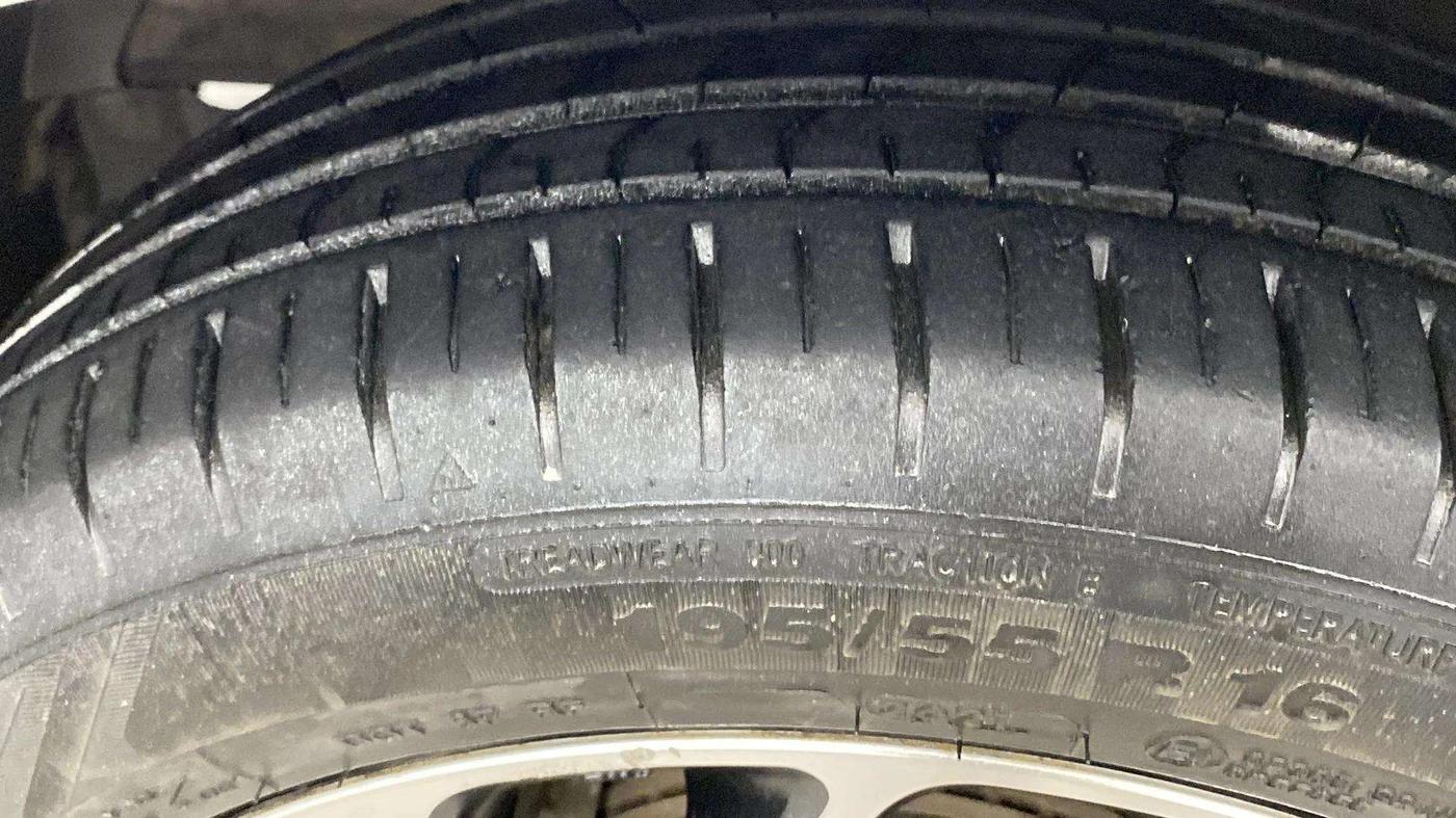 2021 Toyota Glanza G, Petrol, Manual, 45,466 km, Left Rear Tyre Tread