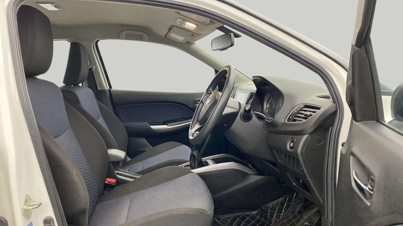2021 Toyota Glanza G, Petrol, Manual, 45,466 km, Right Side Front Door Cabin