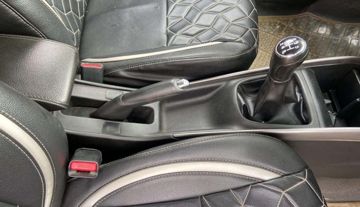 2019 Maruti Baleno ZETA PETROL 1.2, Petrol, Manual, 66,604 km, Gear Lever