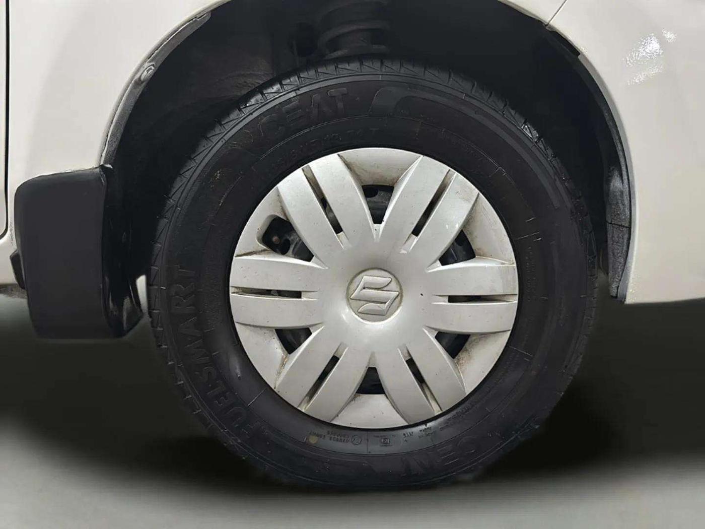 2022 Maruti Alto VXI, Petrol, Manual, 12,774 km, Right Front Wheel