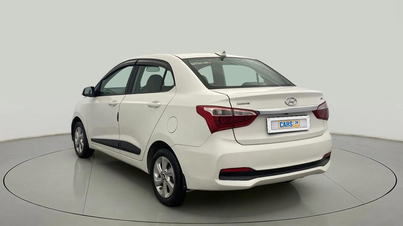2017 Hyundai Xcent SX 1.2, Petrol, Manual, 85,806 km, Left Back Diagonal