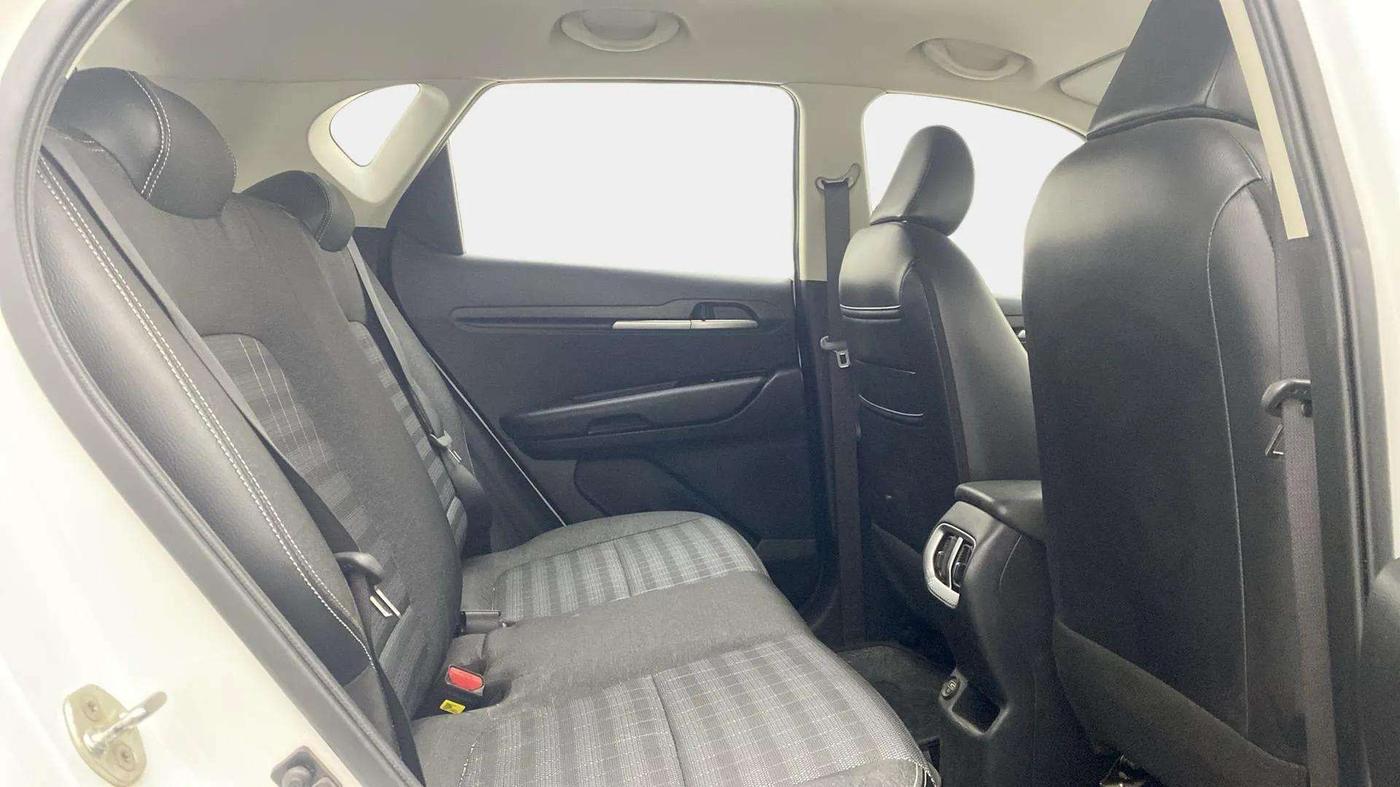 2022 KIA SONET HTK PLUS 1.2, Petrol, Manual, 22,071 km, Right Side Rear Door Cabin