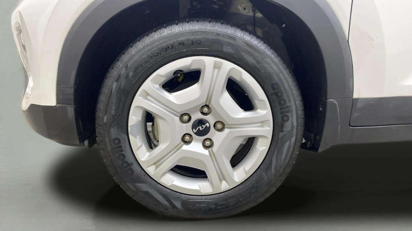 2022 KIA SONET HTK PLUS 1.2, Petrol, Manual, 22,071 km, Left Front Wheel