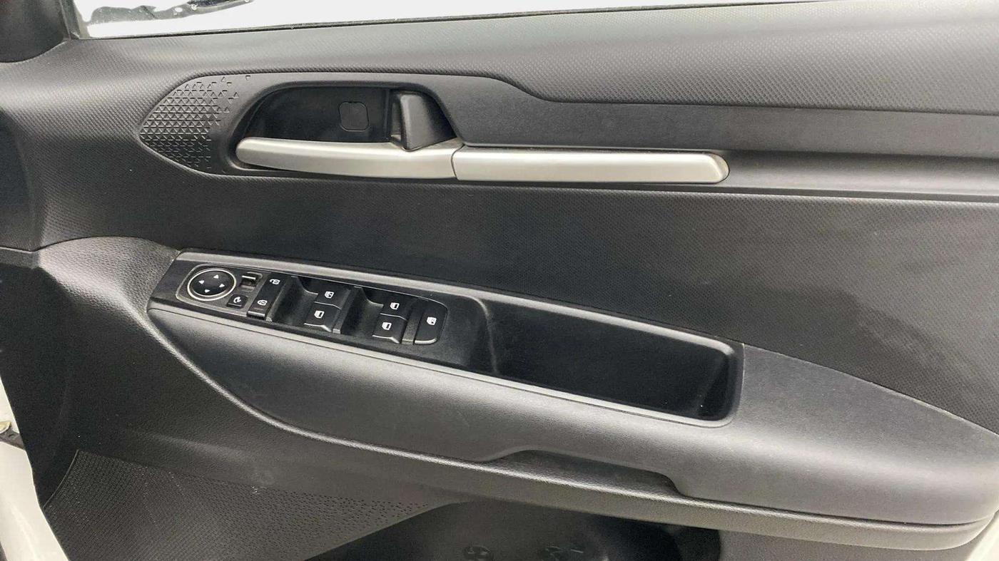 2022 KIA SONET HTK PLUS 1.2, Petrol, Manual, 22,071 km, Driver Side Door Panels Control