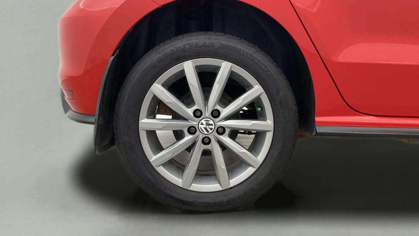 2020 Volkswagen Polo 1.0 GT TSI AT, Petrol, Automatic, 77,541 km, Right Rear Wheel