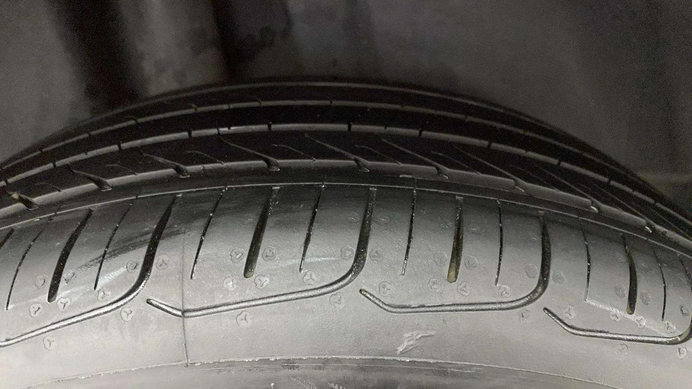 2020 Volkswagen Polo 1.0 GT TSI AT, Petrol, Automatic, 77,541 km, Right Rear Tyre Tread