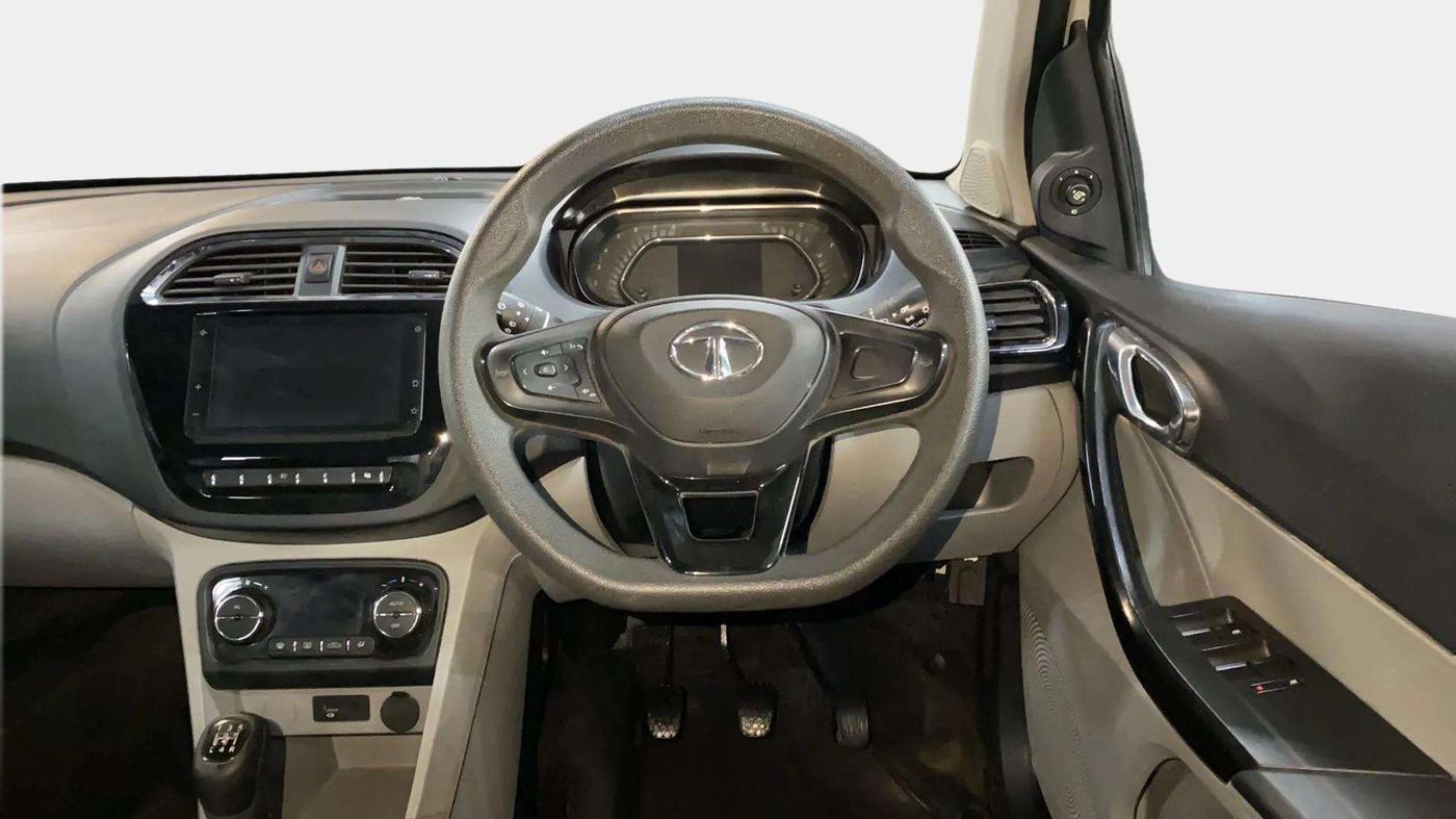 2020 Tata Tiago XZ PLUS PETROL, Petrol, Manual, 43,304 km, Steering Wheel Close Up