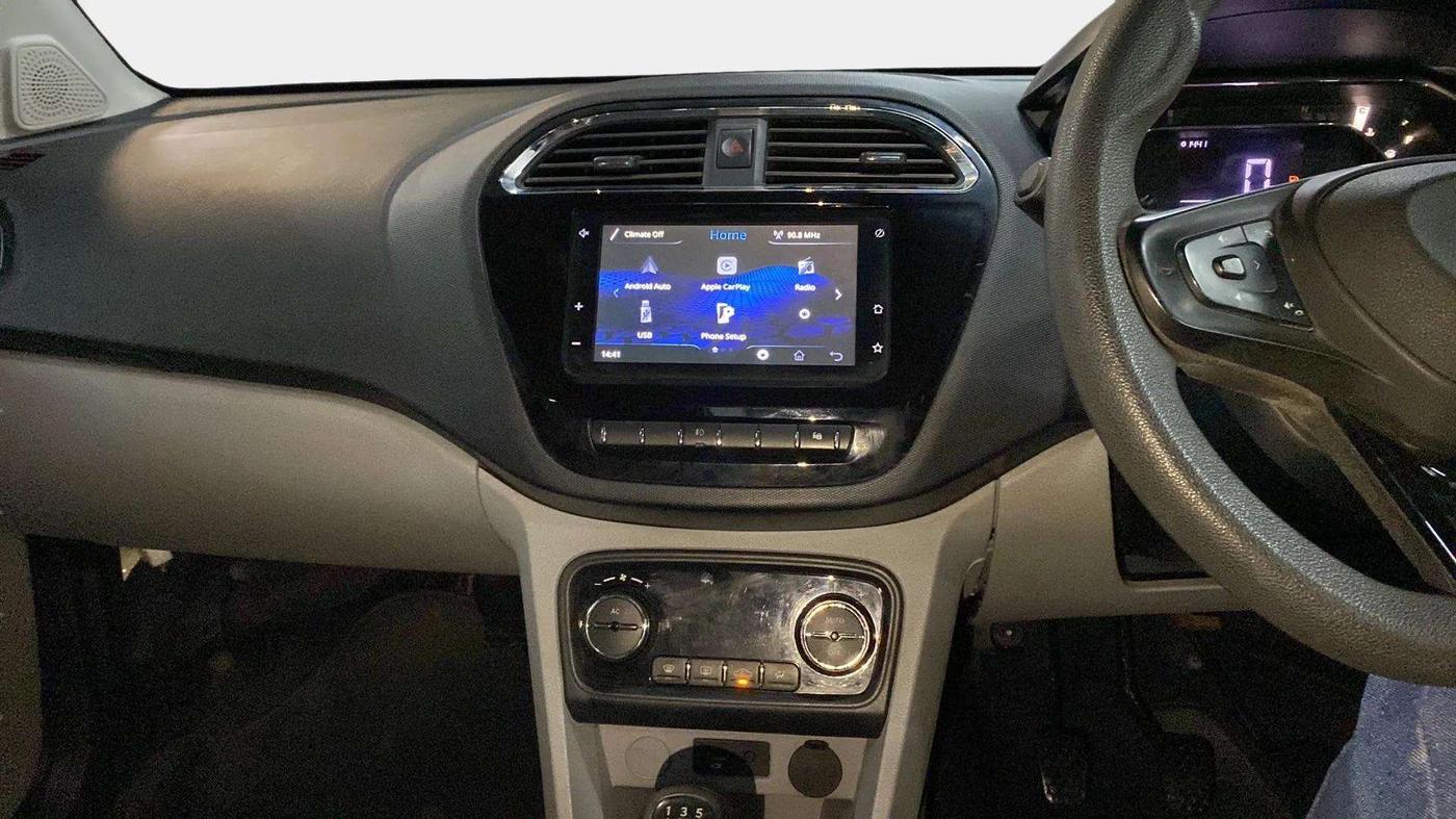 2020 Tata Tiago XZ PLUS PETROL, Petrol, Manual, 43,304 km, Air Conditioner