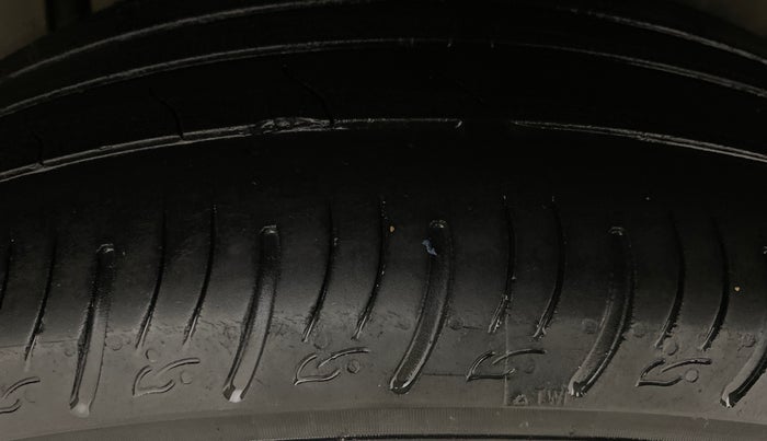 2024 Mahindra XUV 3XO MX3 Pro 1.5 Turbo Diesel, Diesel, Manual, 83,027 km, Left Rear Tyre Tread