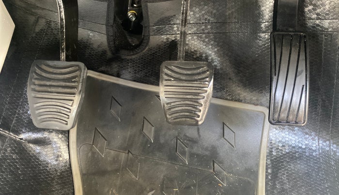 2024 Mahindra XUV 3XO MX3 Pro 1.5 Turbo Diesel, Diesel, Manual, 83,027 km, Pedals