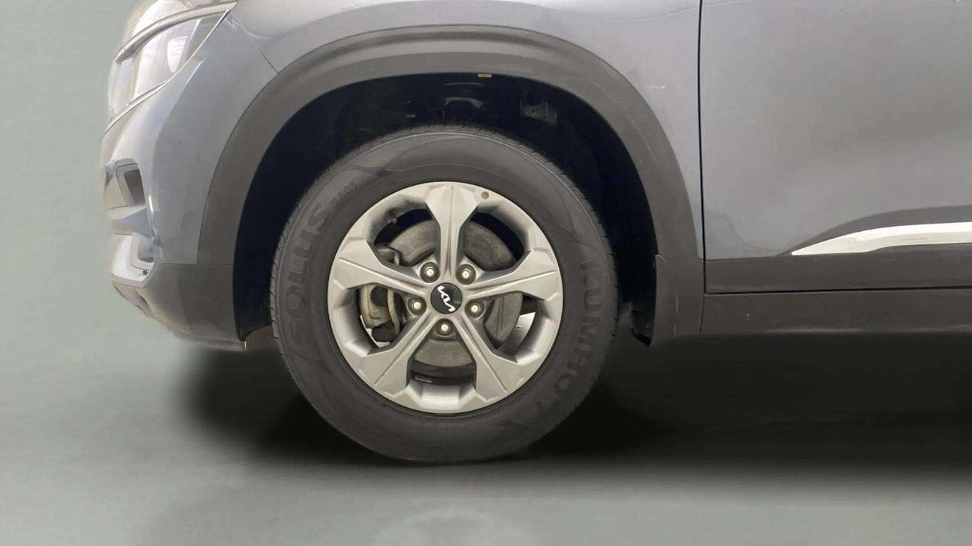 2021 KIA SELTOS HTK PLUS 1.5, Petrol, Manual, 28,505 km, Left Front Wheel