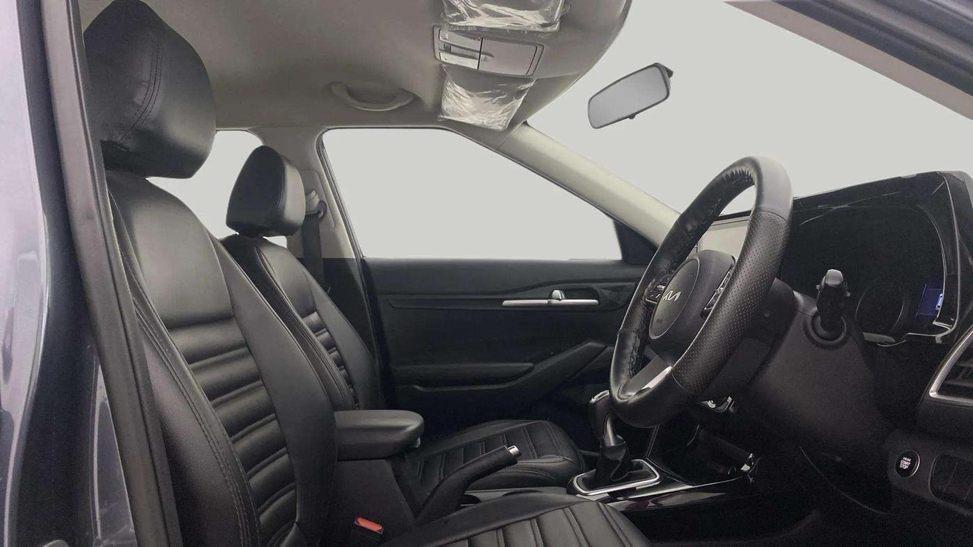 2021 KIA SELTOS HTK PLUS 1.5, Petrol, Manual, 28,505 km, Right Side Front Door Cabin