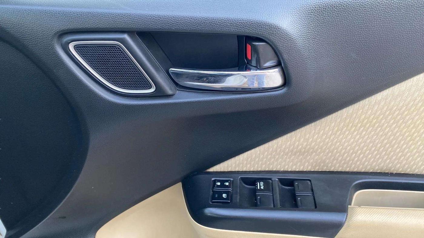 2021 Honda City 1.5L I-VTEC V MT 4TH GEN, Petrol, Manual, 44,953 km, Driver Side Door Panels Control