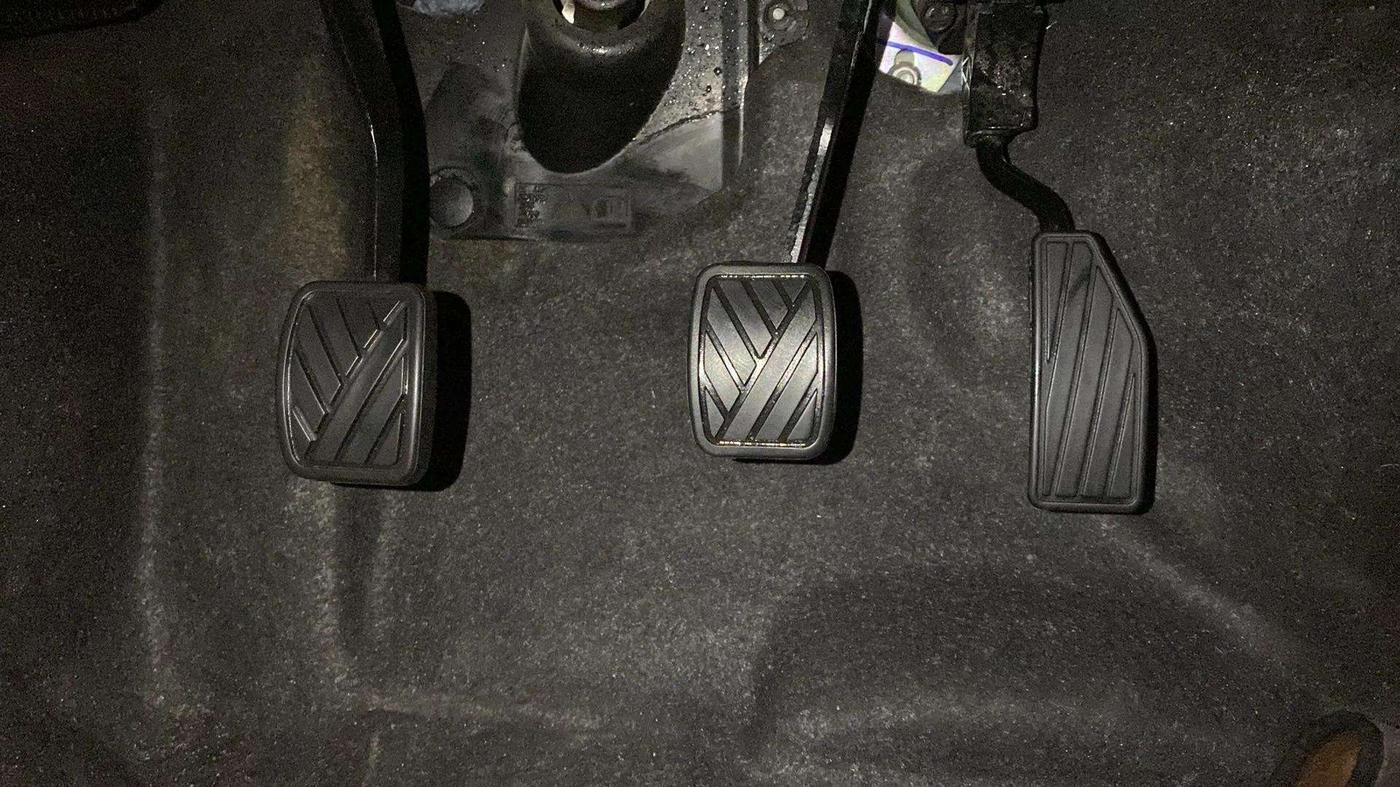 2023 Maruti IGNIS DELTA 1.2, Petrol, Manual, 22,391 km, Pedals