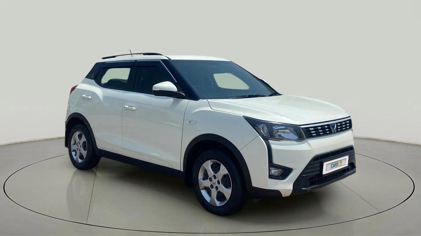 2023 Mahindra XUV300 W6 1.5 Diesel, Diesel, Manual, 20,753 km, SRP