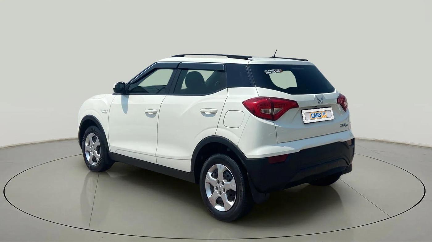 2023 Mahindra XUV300 W6 1.5 Diesel, Diesel, Manual, 20,753 km, Left Back Diagonal
