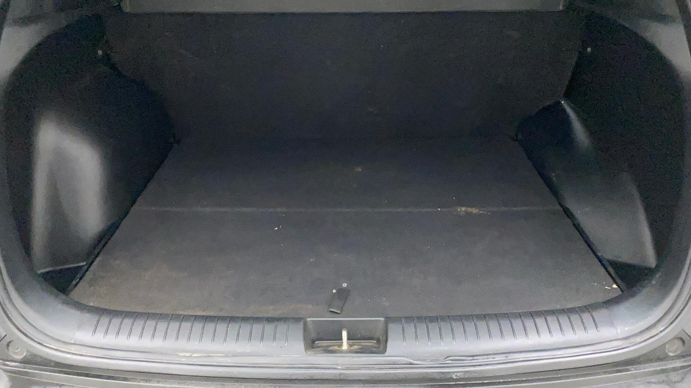 2018 Hyundai Creta SX (O) 1.6 PETROL, Petrol, Manual, 80,751 km, Boot Inside