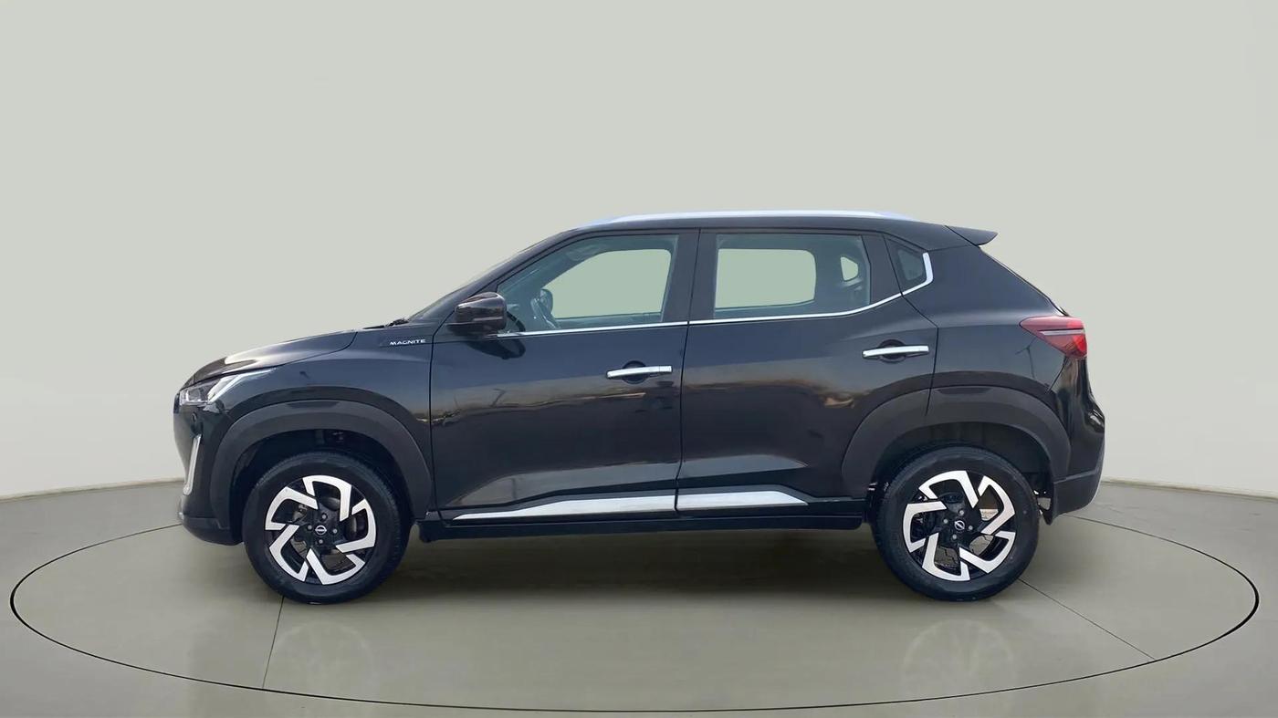 2022 Nissan MAGNITE XV PREMIUM, Petrol, Manual, 32,488 km, Left Side
