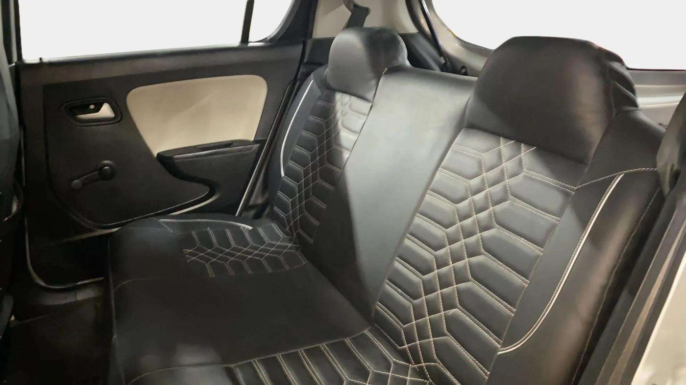 2022 Maruti Alto LXI O, Petrol, Manual, 26,185 km, Right Side Rear Door Cabin