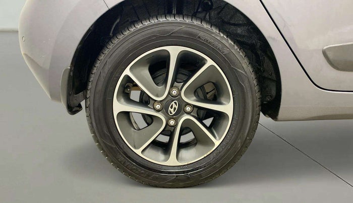 2017 Hyundai Grand i10 ASTA 1.2 KAPPA VTVT, Petrol, Manual, 38,369 km, Right Rear Wheel