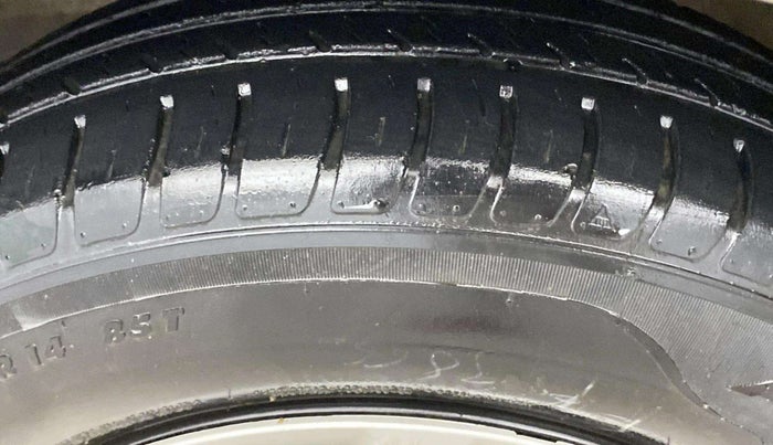 2018 Maruti Swift VXI, Petrol, Manual, 81,508 km, Left Rear Tyre Tread