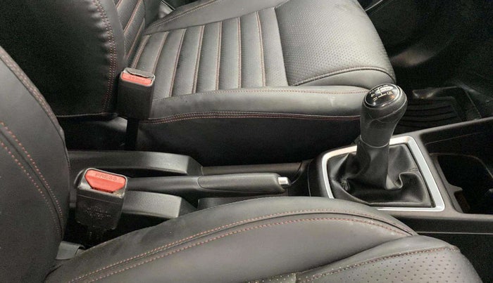 2018 Maruti Swift VXI, Petrol, Manual, 81,508 km, Gear Lever