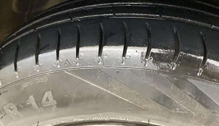 2018 Maruti Swift VXI, Petrol, Manual, 81,508 km, Right Front Tyre Tread