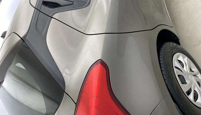 2018 Maruti Swift VXI, Petrol, Manual, 81,508 km, Right quarter panel - Minor scratches