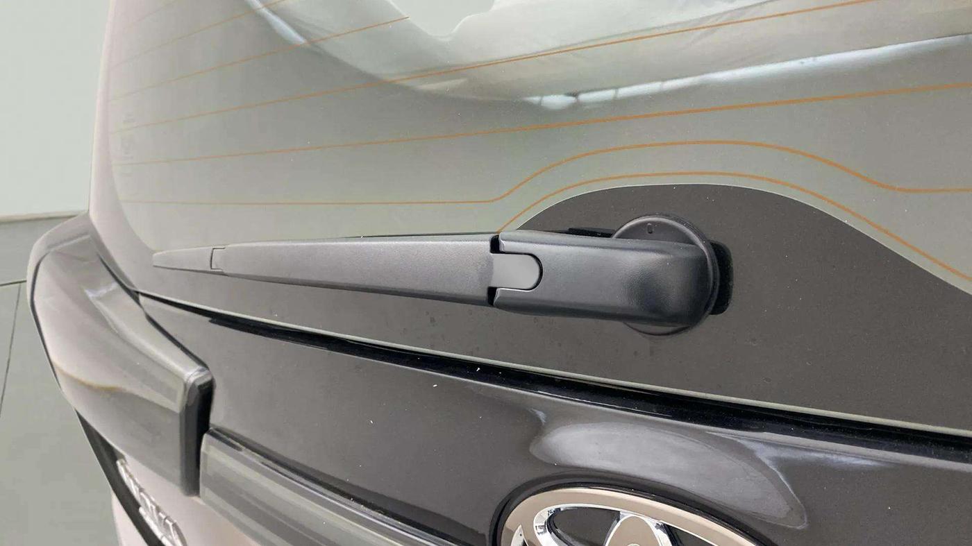 2022 Toyota Innova Crysta 2.7 ZX AT 7 STR, Petrol, Automatic, 16,009 km, Rear Wiper