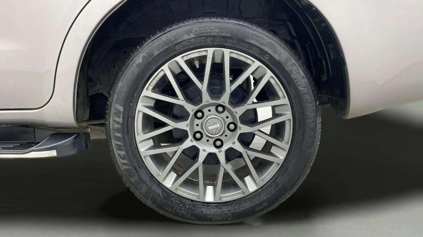 2022 Toyota Innova Crysta 2.7 ZX AT 7 STR, Petrol, Automatic, 16,009 km, Left Rear Wheel