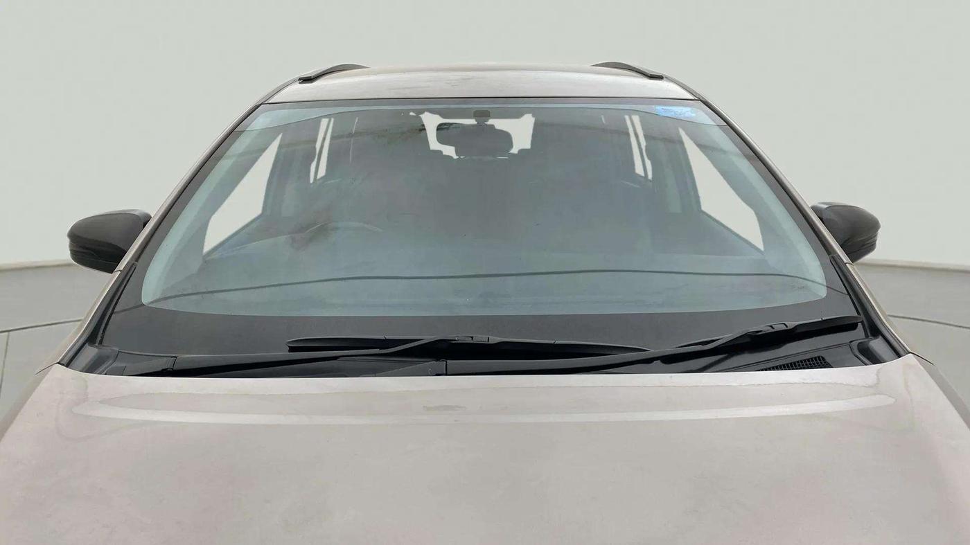 2022 Toyota Innova Crysta 2.7 ZX AT 7 STR, Petrol, Automatic, 16,009 km, Front Windshield