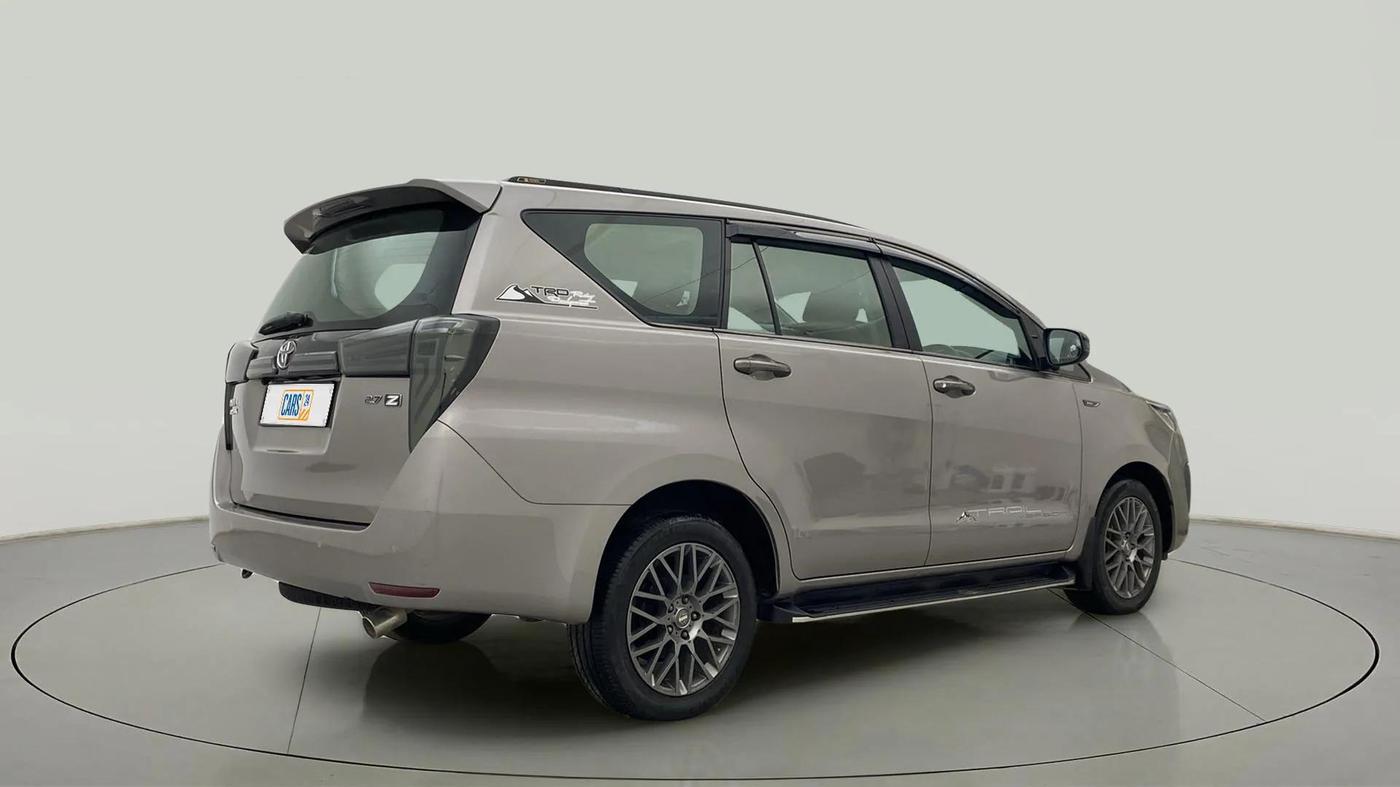2022 Toyota Innova Crysta 2.7 ZX AT 7 STR, Petrol, Automatic, 16,009 km, Right Back Diagonal