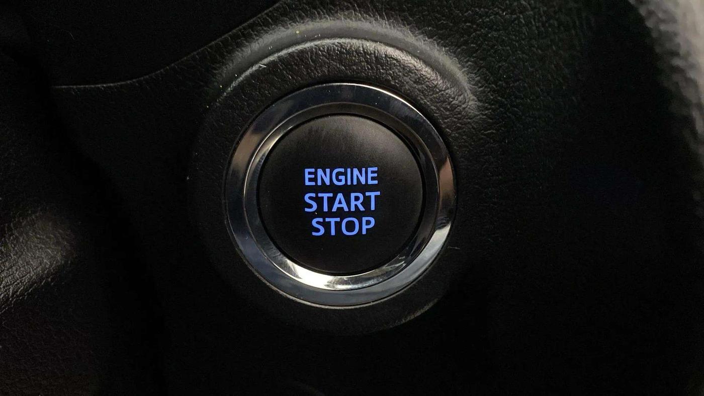 2022 Toyota Innova Crysta 2.7 ZX AT 7 STR, Petrol, Automatic, 16,009 km, Keyless Start/ Stop Button