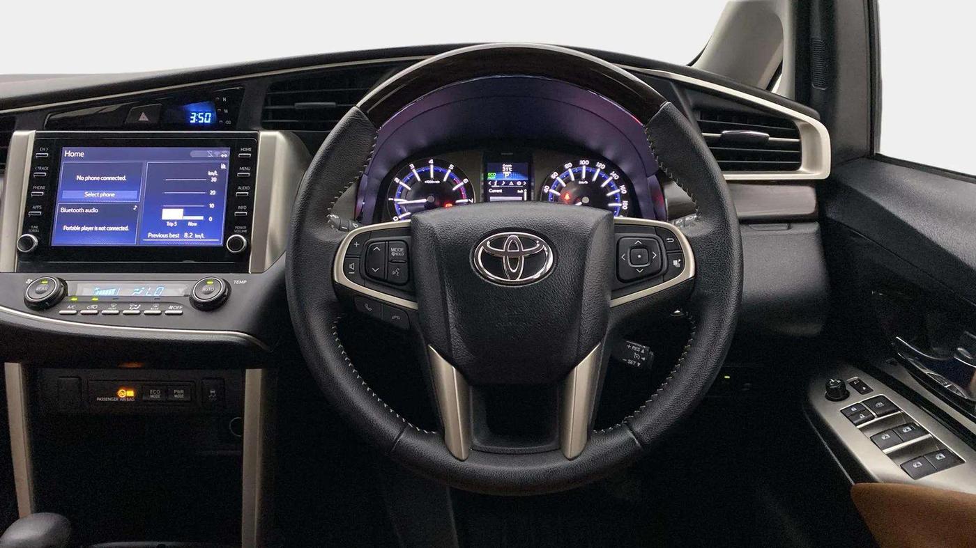 2022 Toyota Innova Crysta 2.7 ZX AT 7 STR, Petrol, Automatic, 16,009 km, Steering Wheel Close Up