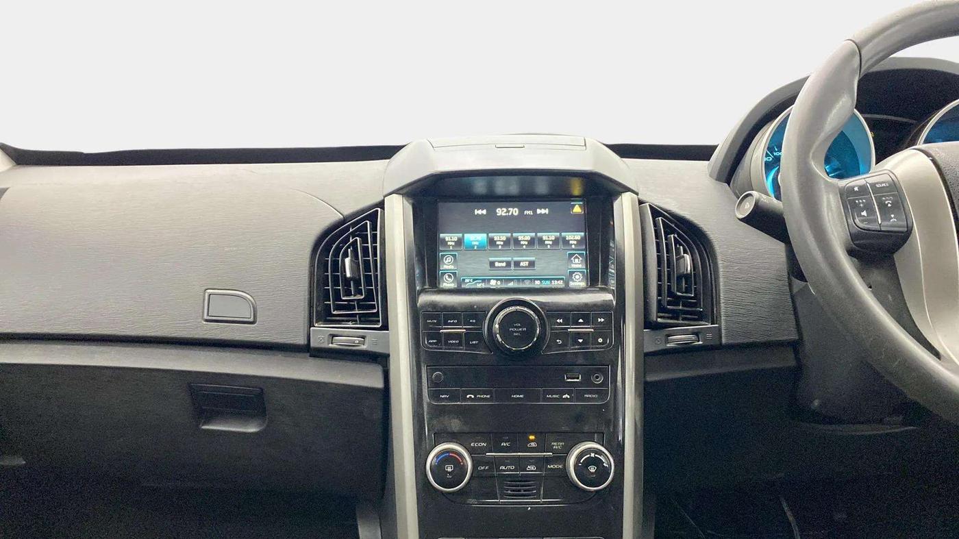 2020 Mahindra XUV500 W7, Diesel, Manual, 57,903 km, Air Conditioner