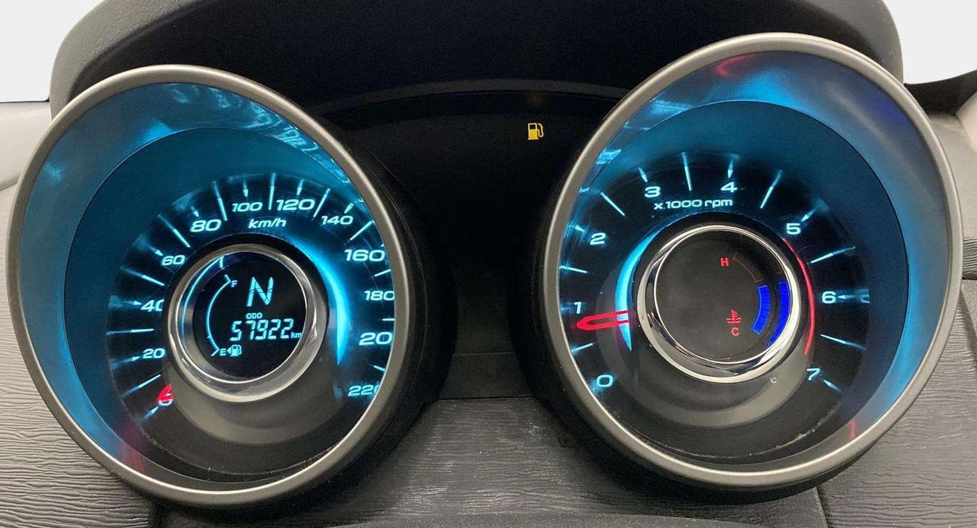 2020 Mahindra XUV500 W7, Diesel, Manual, 57,903 km, Odometer Image