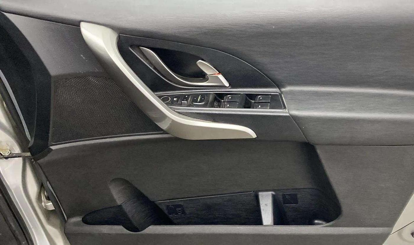 2020 Mahindra XUV500 W7, Diesel, Manual, 57,903 km, Driver Side Door Panels Control