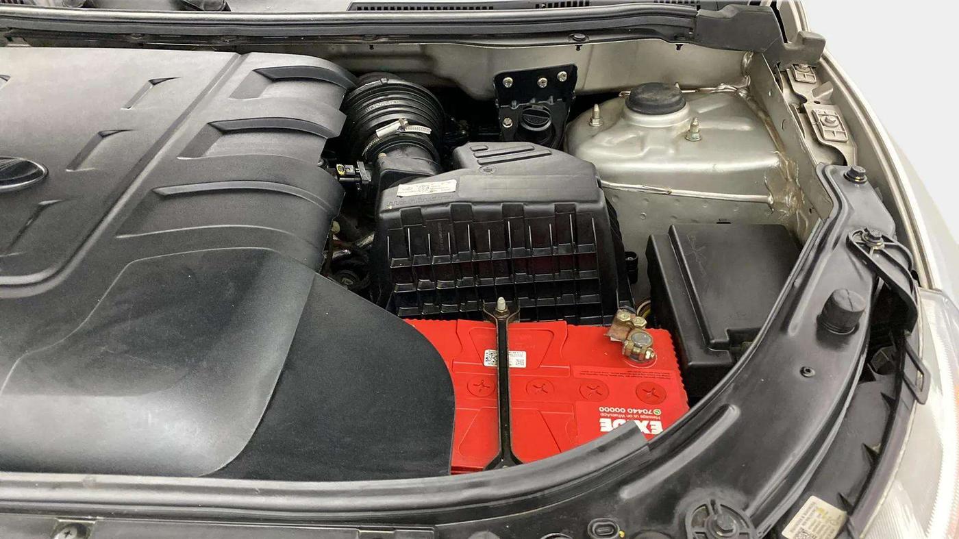 2020 Mahindra XUV500 W7, Diesel, Manual, 57,903 km, Engine View - Left