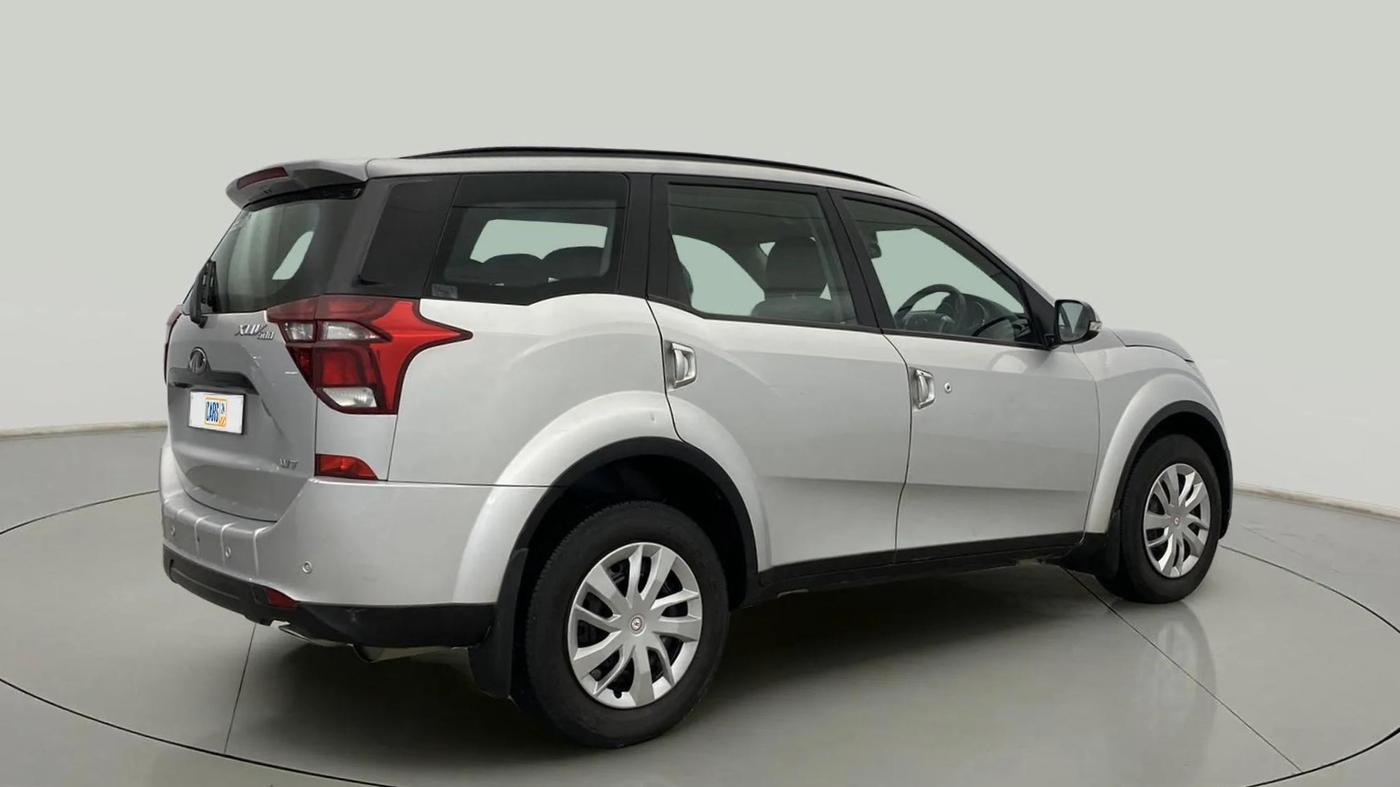 2020 Mahindra XUV500 W7, Diesel, Manual, 57,903 km, Right Back Diagonal