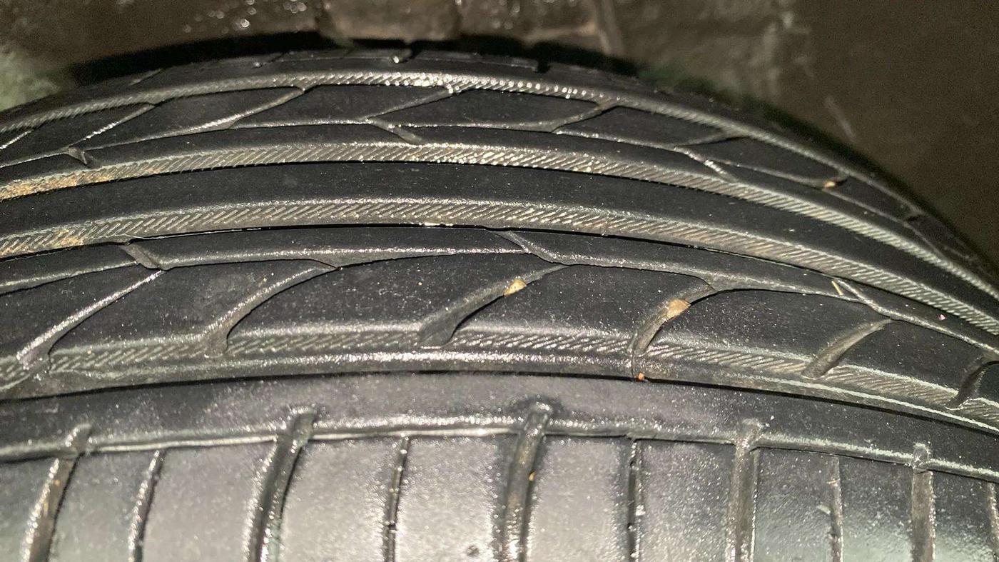 2018 Maruti Alto K10 VXI (O) AMT, Petrol, Automatic, 38,574 km, Left Front Tyre Tread