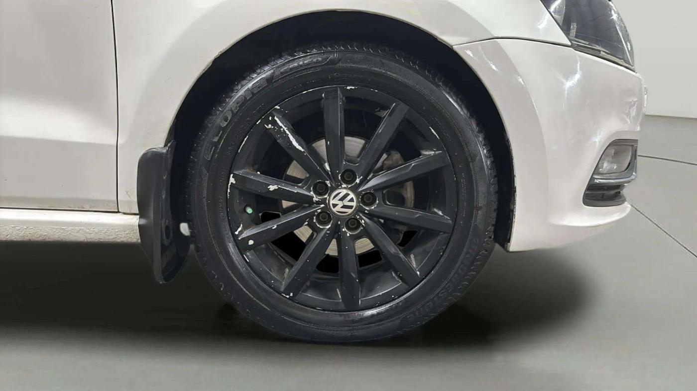 2017 Volkswagen Polo GT TSI AT, Petrol, Automatic, 84,355 km, Right Front Wheel