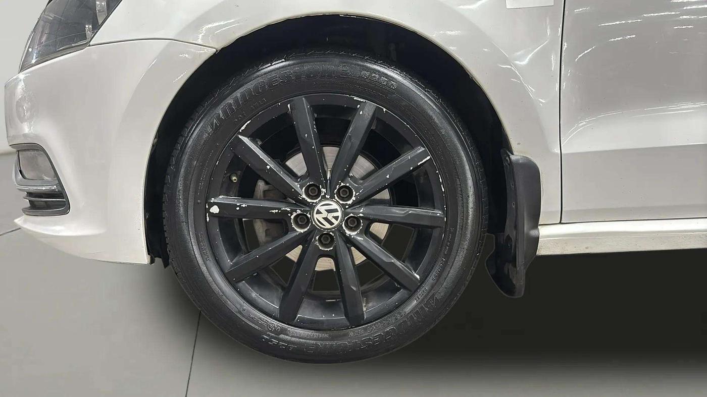 2017 Volkswagen Polo GT TSI AT, Petrol, Automatic, 84,355 km, Left Front Wheel