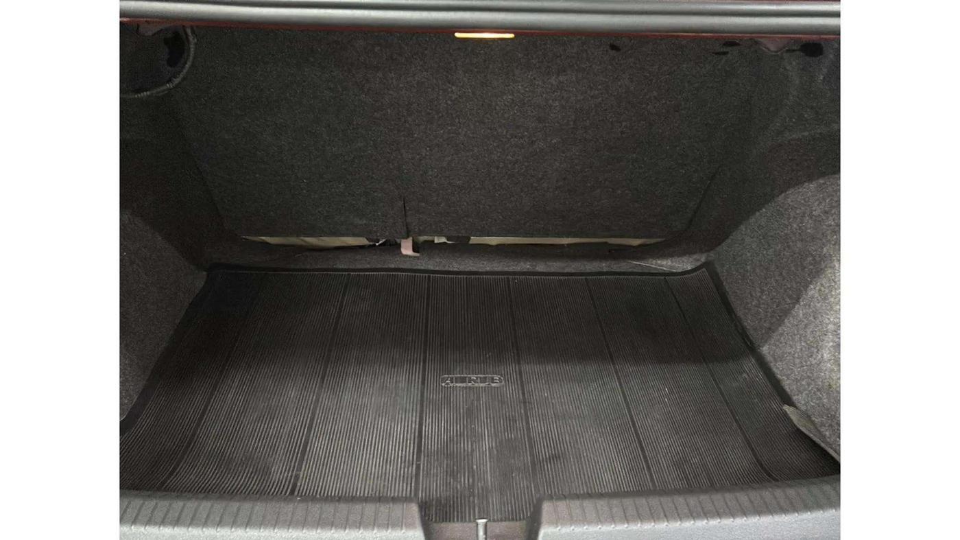 2019 Volkswagen Ameo COMFORTLINE 1.0L, Petrol, Manual, 36,382 km, Boot Open Zoomed View