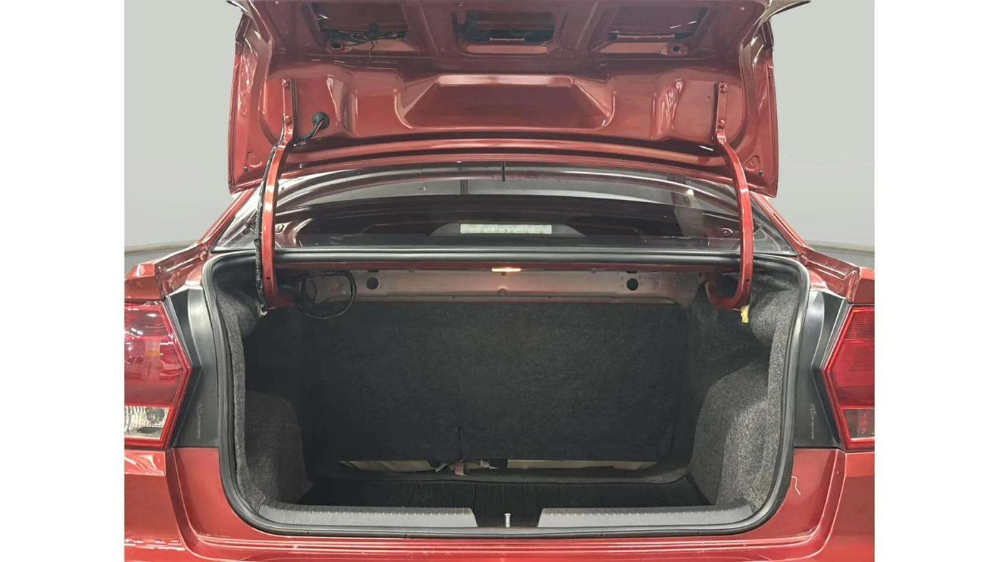 2019 Volkswagen Ameo COMFORTLINE 1.0L, Petrol, Manual, 36,382 km, Boot Inside