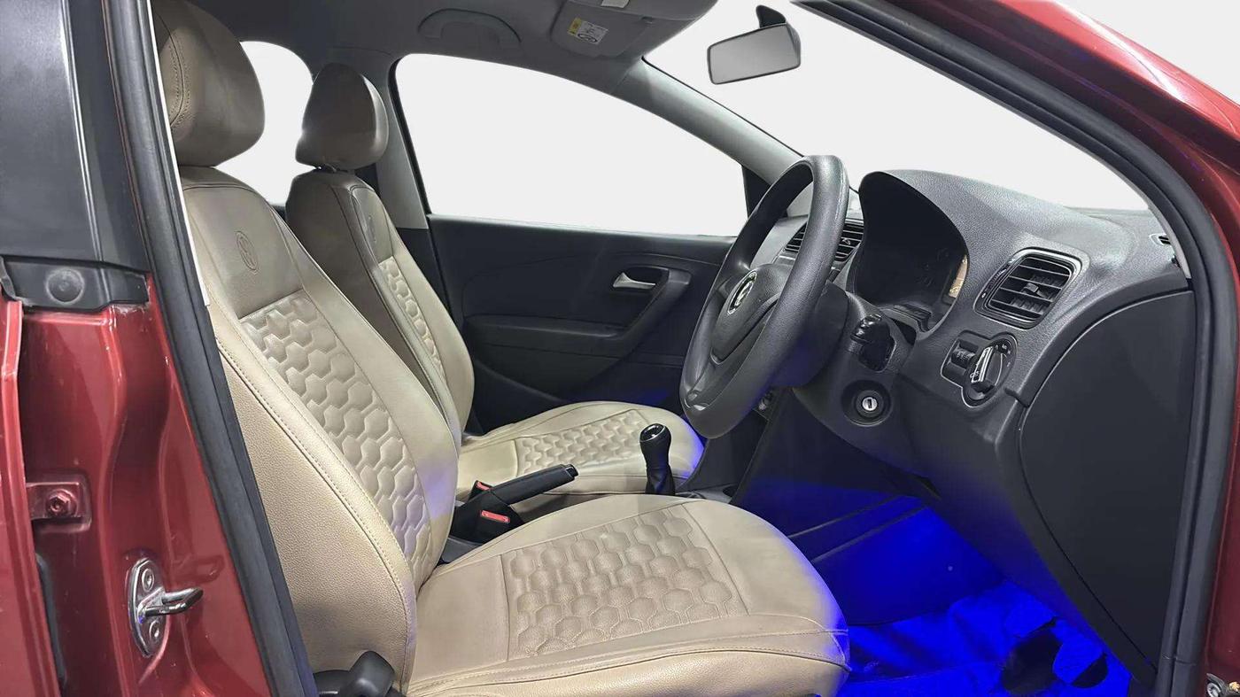 2019 Volkswagen Ameo COMFORTLINE 1.0L, Petrol, Manual, 36,382 km, Right Side Front Door Cabin