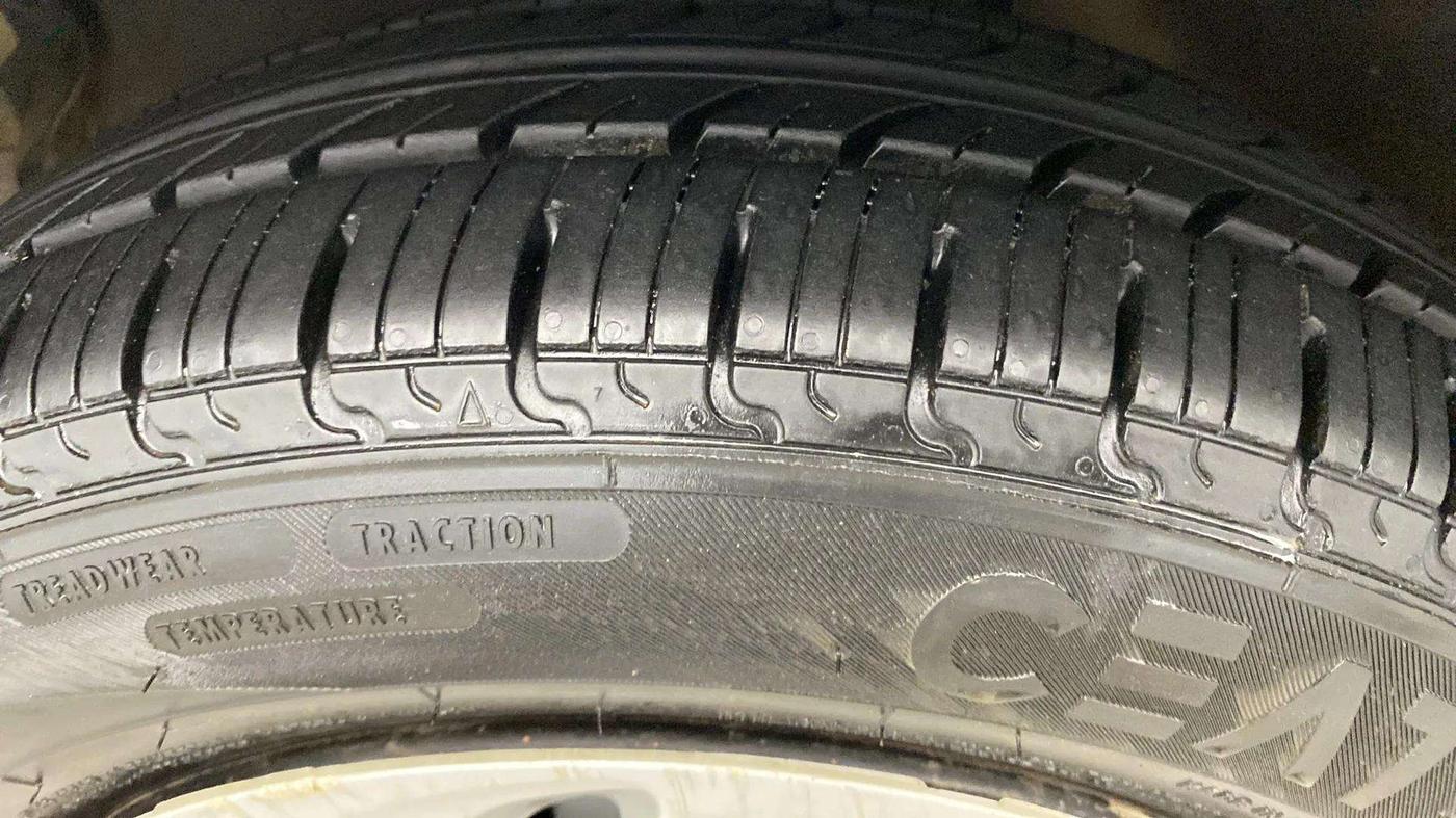 2018 Maruti Celerio VXI CNG, CNG, Manual, 60,812 km, Left Rear Tyre Tread