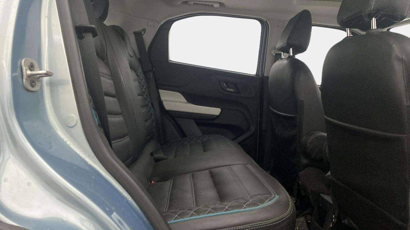 2024 Tata PUNCH ACCOMPLISHED DAZZLE SUNROOF CNG MT, CNG, Manual, 8,685 km, Right Side Rear Door Cabin