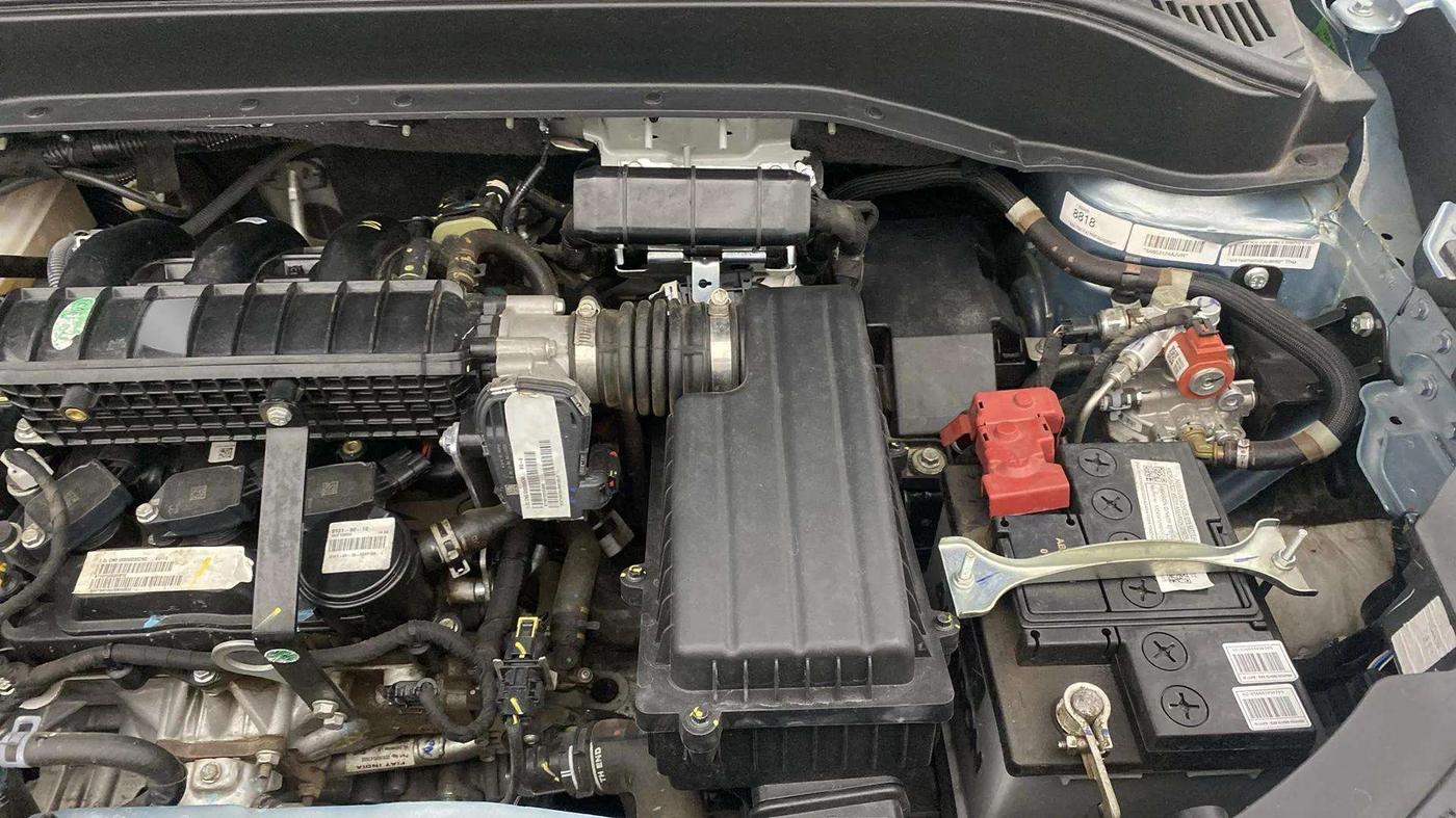 2024 Tata PUNCH ACCOMPLISHED DAZZLE SUNROOF CNG MT, CNG, Manual, 8,685 km, Engine View - Left